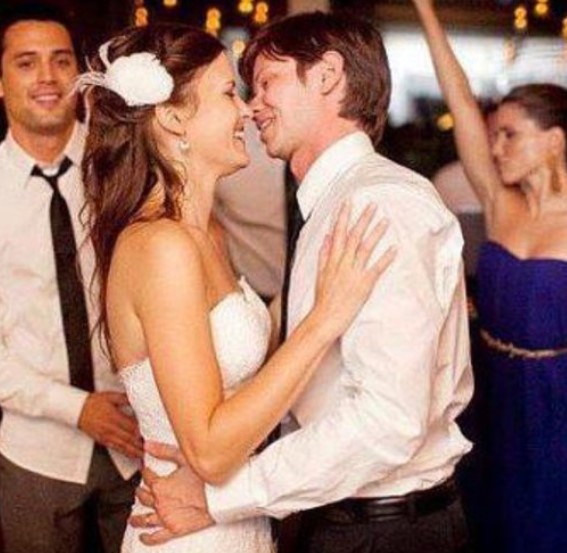Andrea Claire Barnes with husband Lee Norris At Their Wedding